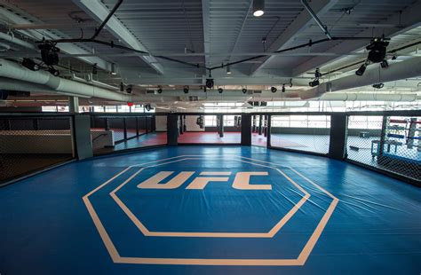 MMA Fightcenter .